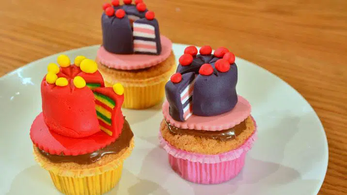 בצק סוכר: כך תעצבו עוגת יום הולדת