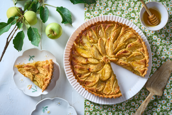 טארט עם קרם שקדים, תפוחים ודבש