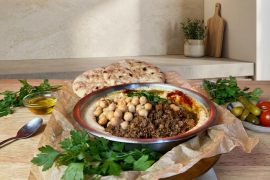 חומוס זריז תוצרת בית עם בשר